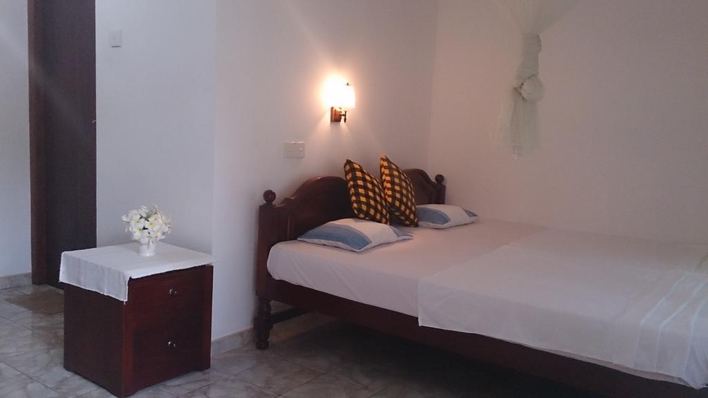 Welcome Family Guest House. Bentota Rom bilde