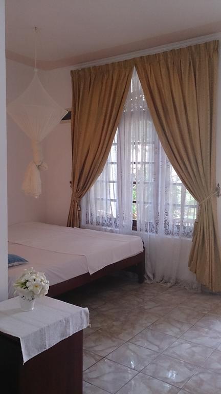 Welcome Family Guest House. Bentota Rom bilde