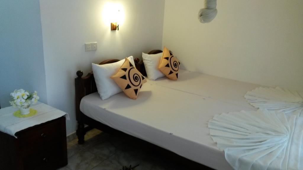 Welcome Family Guest House. Bentota Eksteriør bilde